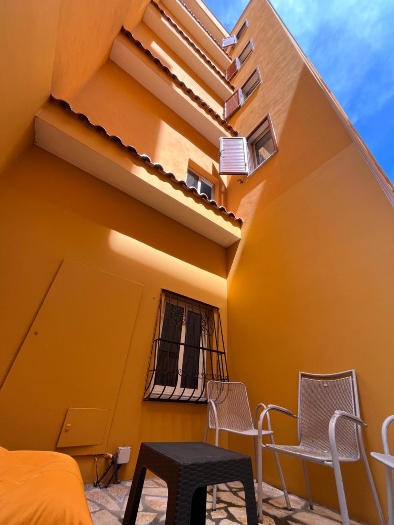 Hotel apartamentowy Belix Apartments, Near The Durrës